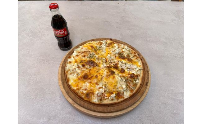 Eko 4 Peynirli Pizza Menü